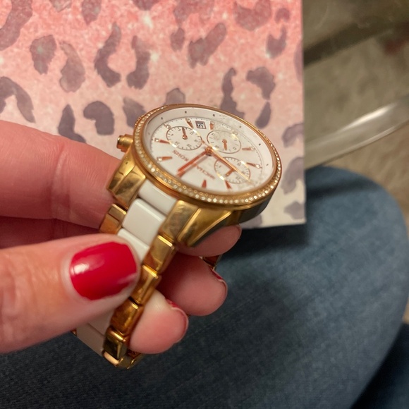Michael Kors Gold-tone and White Acetate Watch - Picture 3 of 7